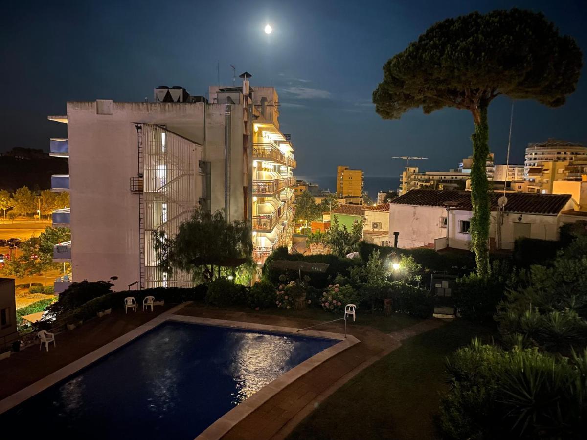 Nice Apartamen Lloret de Mar Ngoại thất bức ảnh